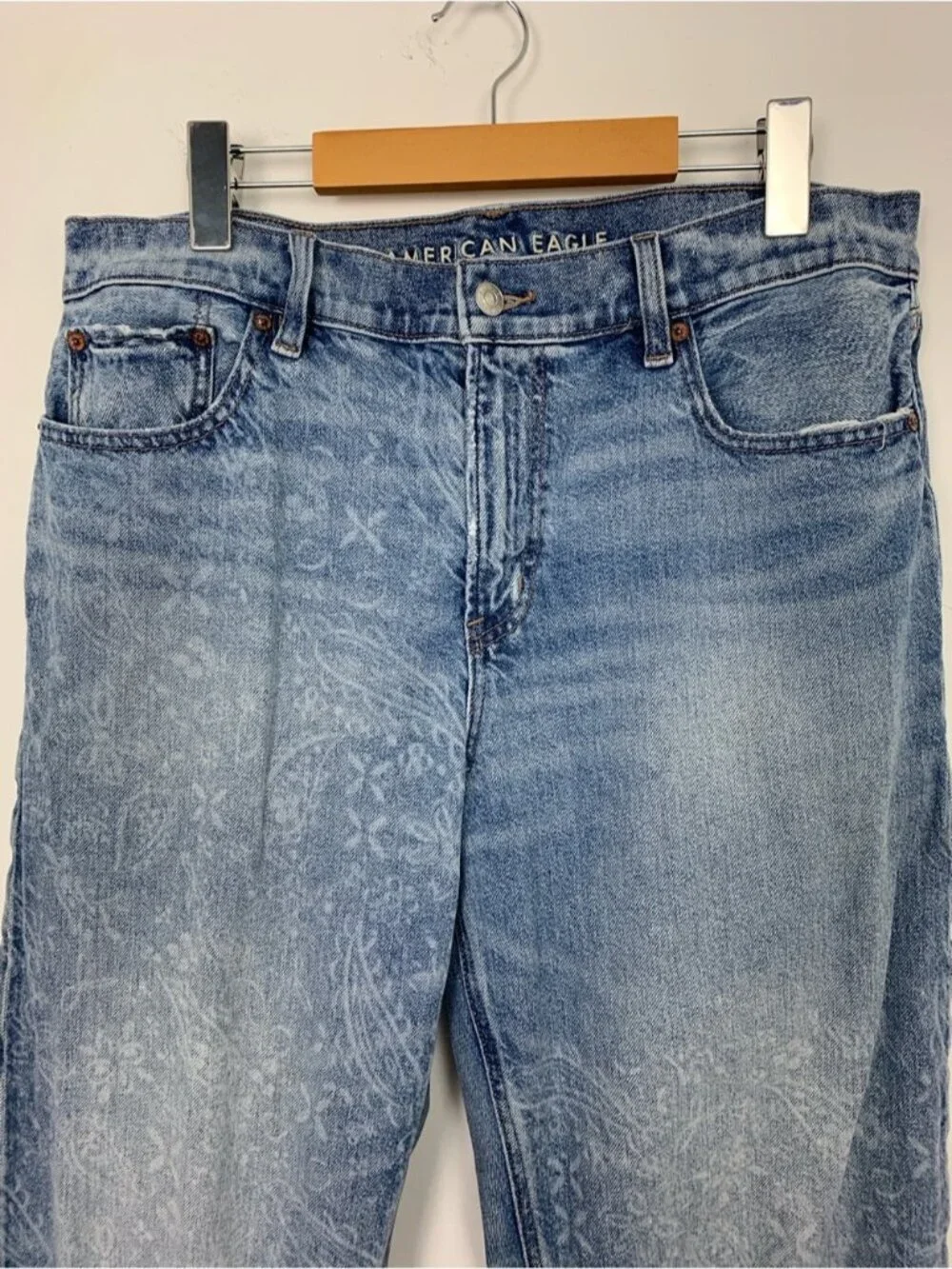 American Eagle Strigid Ex-Boyfriend Jeans